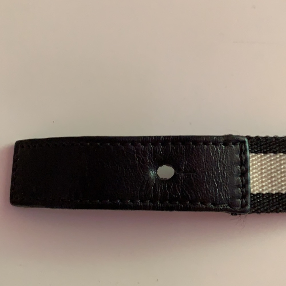 Marni bracelet, fabric with leather and metal hardware/closure, small. - Picture 15 of 16